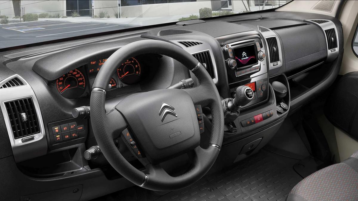 Citroen Relay L3 H2 interior