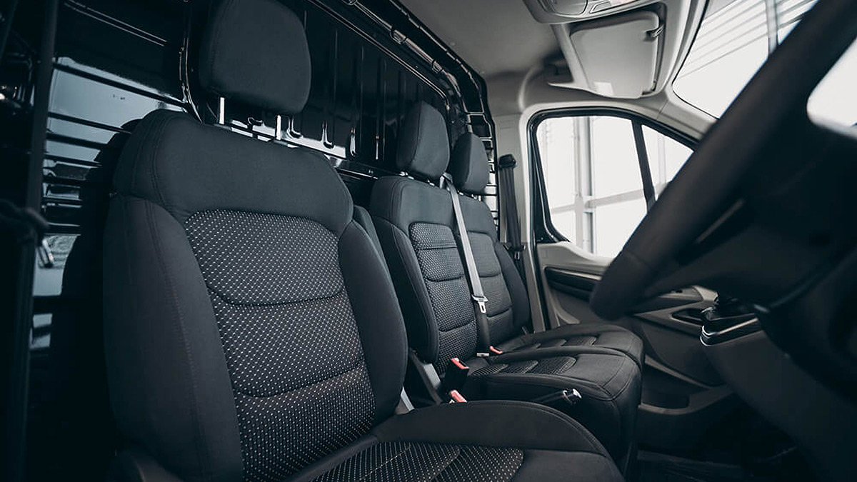 Maxus Deliver 9 interior