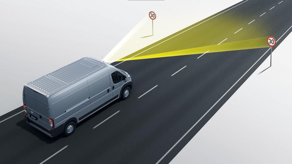 Vauxhall Movano speed sign detection