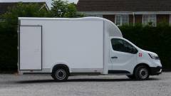 Renault-Trafic-Low-Loader-Luton-20-150ps-Red-Edition-Barn-Doors-Euro-6-side